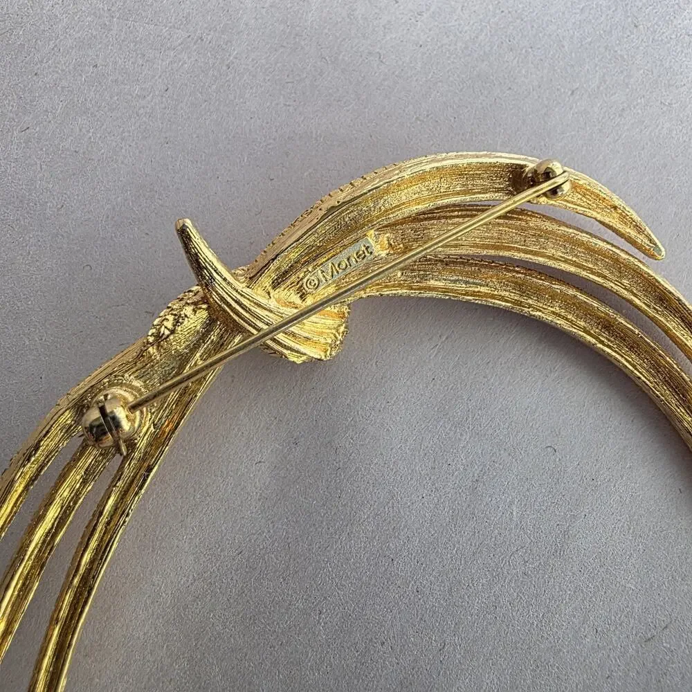 Monet Brooch Gold Tone Textured Ribbon Swirl Vintage Signed 1980s‎ Statement Pin
